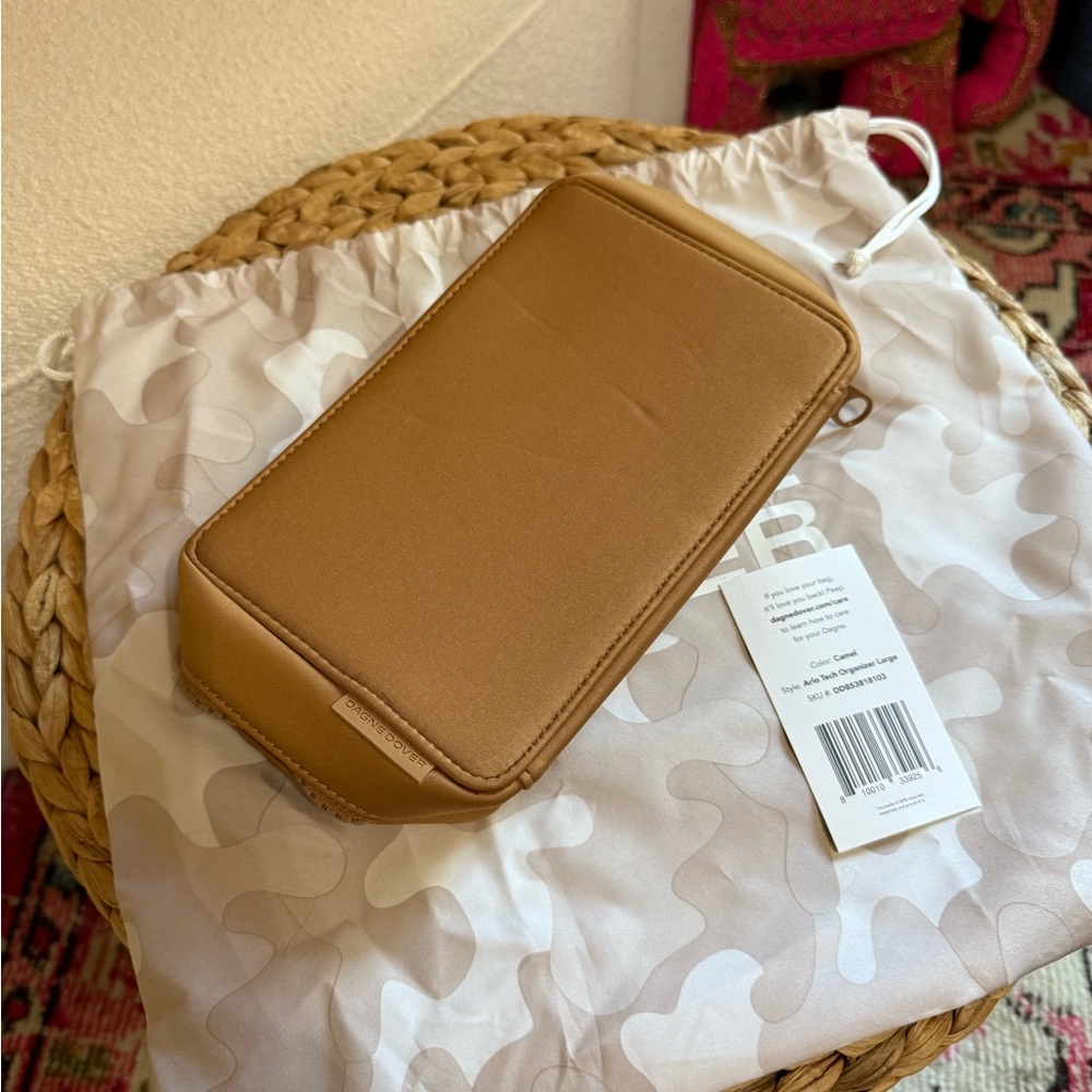 Dagne Dover Arlo Tech Organizer Large- Camel